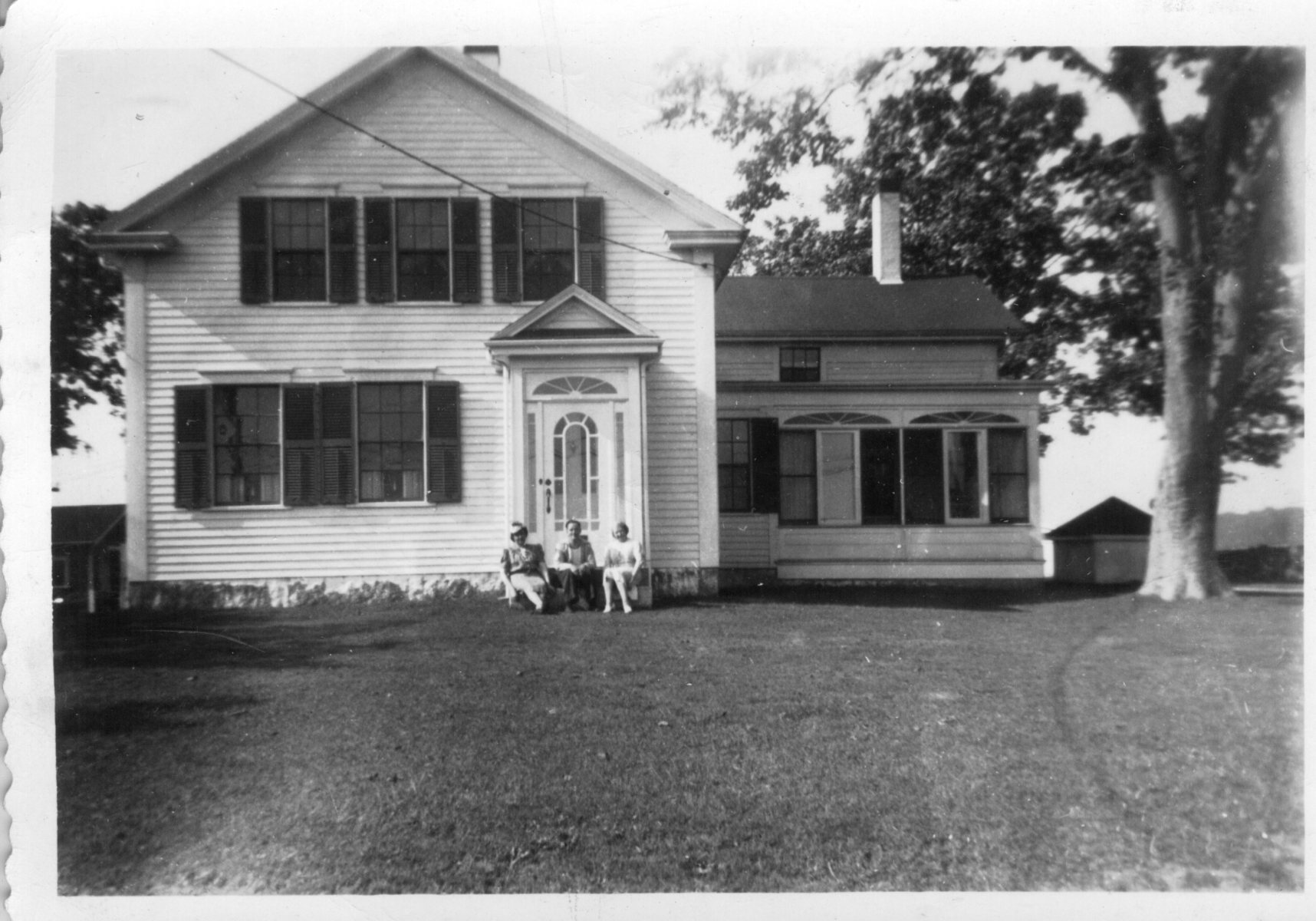 Aunt-Lizzie-guests-382-Hixbridge
