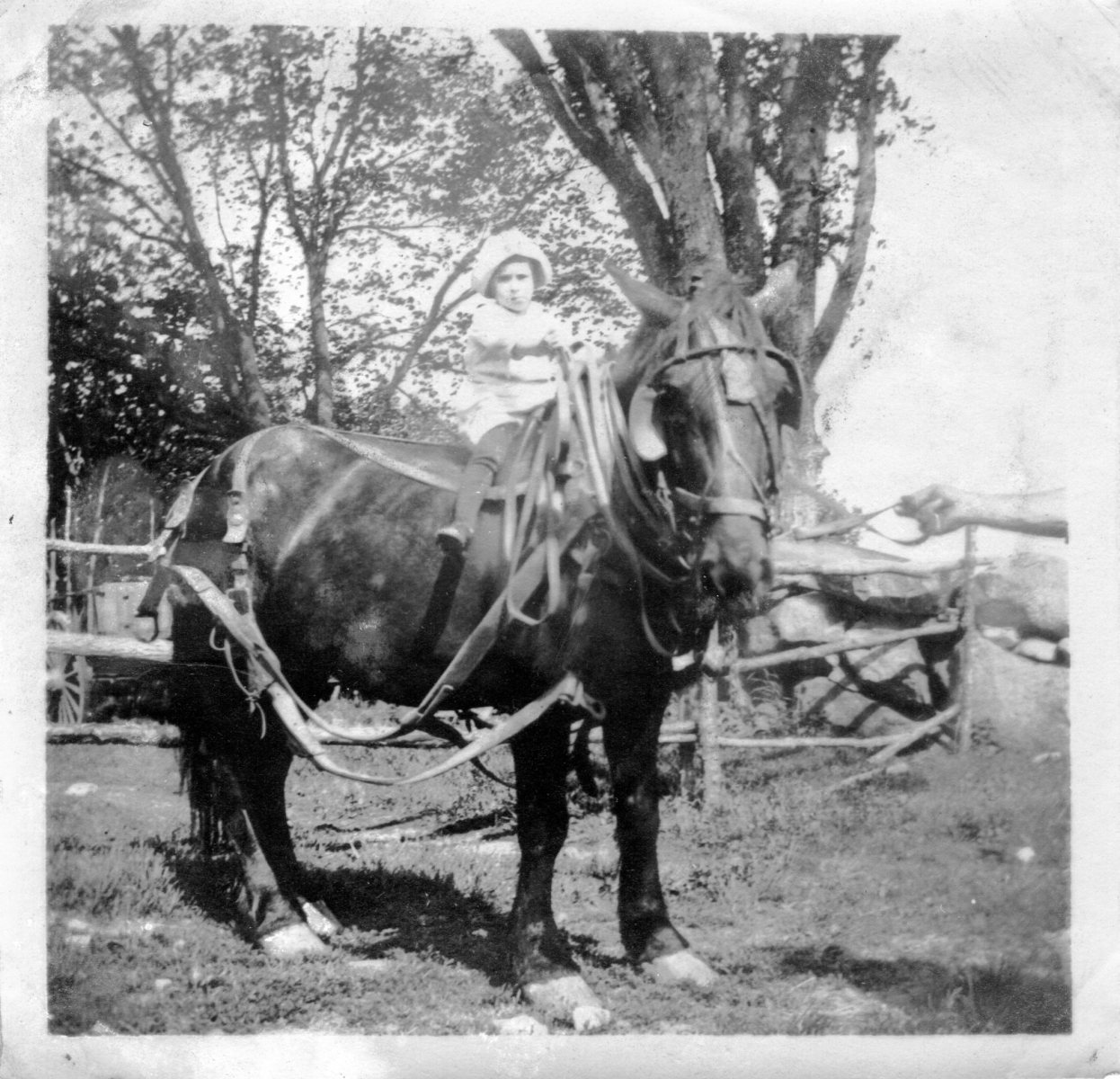 5-30-1922-Black-used-i-bldg-Charlton-Home