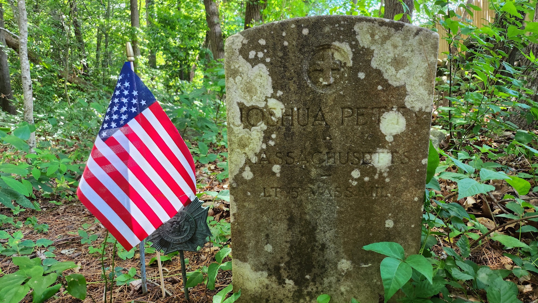 Joshua Pettey gravestone, Sanford Road